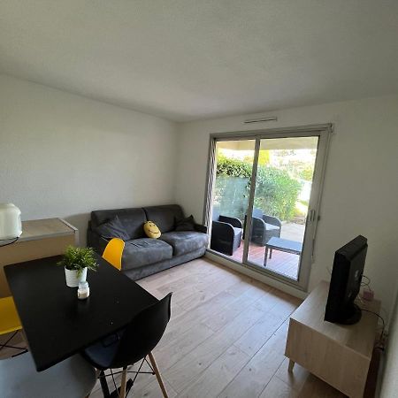 Appartement 2 pièces en rez de jardin avec parking et piscine Villeneuve-Loubet Extérieur photo